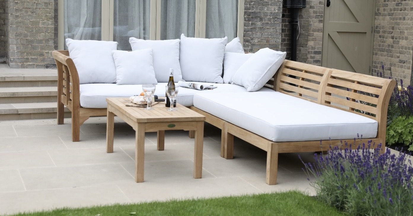 5 Reasons Why Teak is Good for Outdoor Furniture