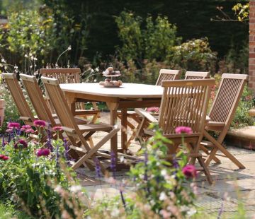 Oval Extending Garden Table 8-Seater Set (Sussex)