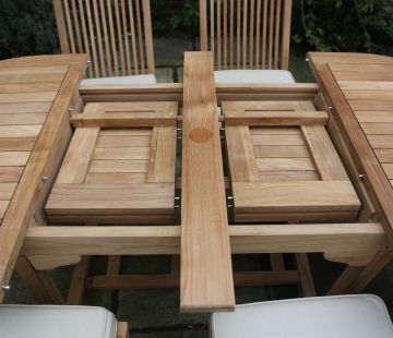 Oval Extending Garden Table 8-Seater Set (Sussex)
