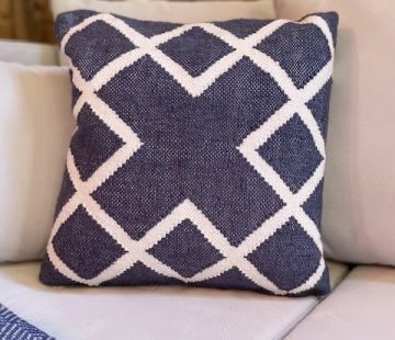 JUNO SCATTER CUSHION 'NAVY'
