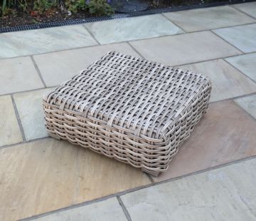 Avignon Day Bed (Outlet)