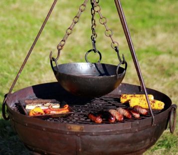 Kadai Cooking Bowl with Trivet Stand and Chains