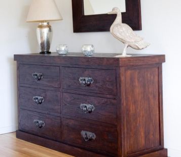 Large Six-Drawer Chest (Indoor)