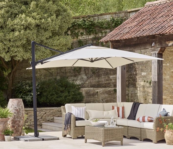 Neptune Spritsail 3x3m Square Cantilever Parasol & Granite Base