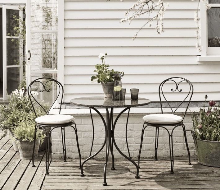 cast iron garden furniture